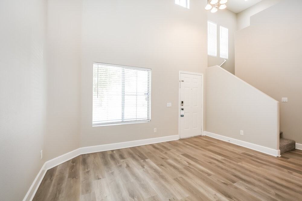5309 Las Cruces Heights St - Photo 5 of 17