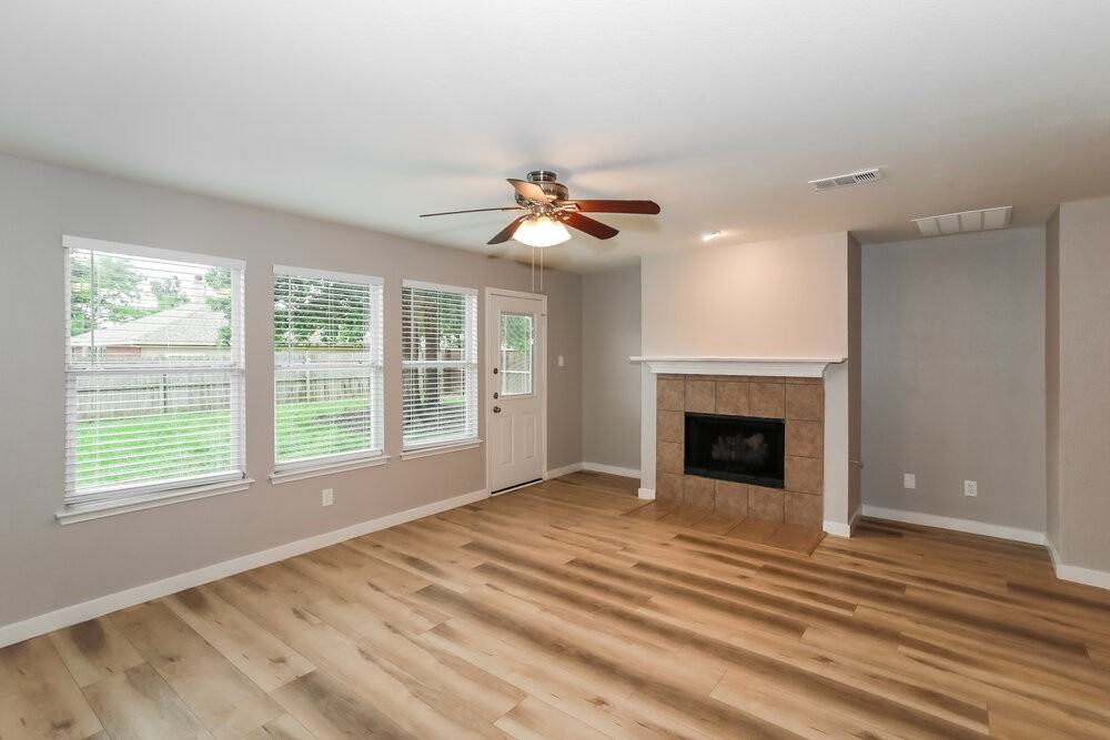 2500 Briar Forest Dr - Photo 4 of 17