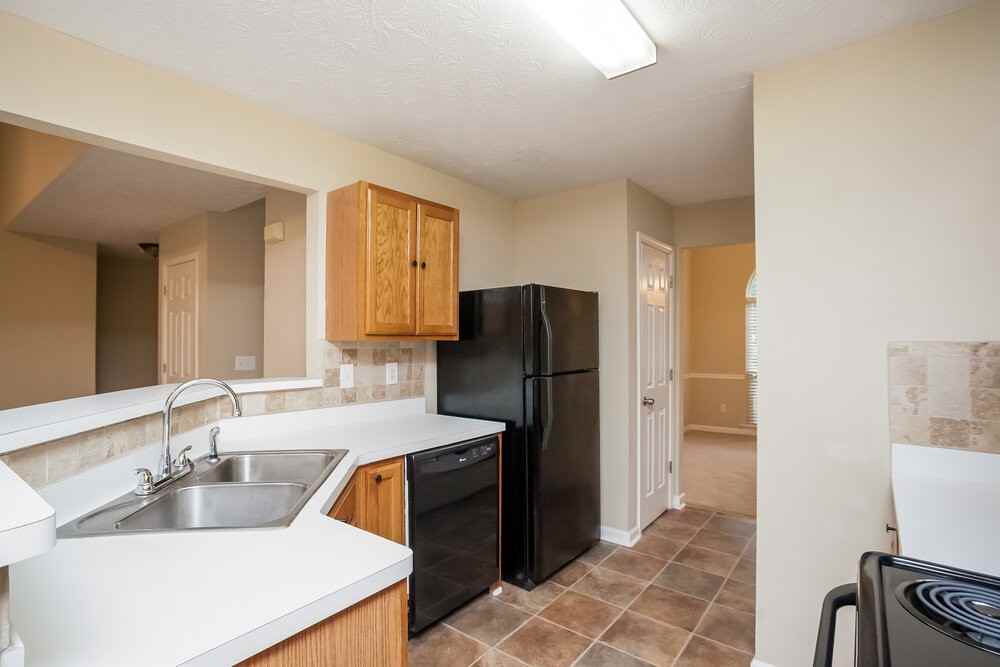 384 Jasmine Dr - Photo 7 of 13