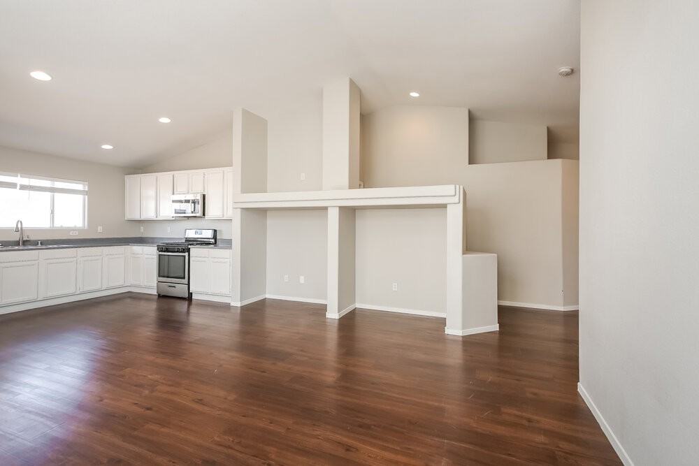 438 River Glider Ave - Photo 6 of 16