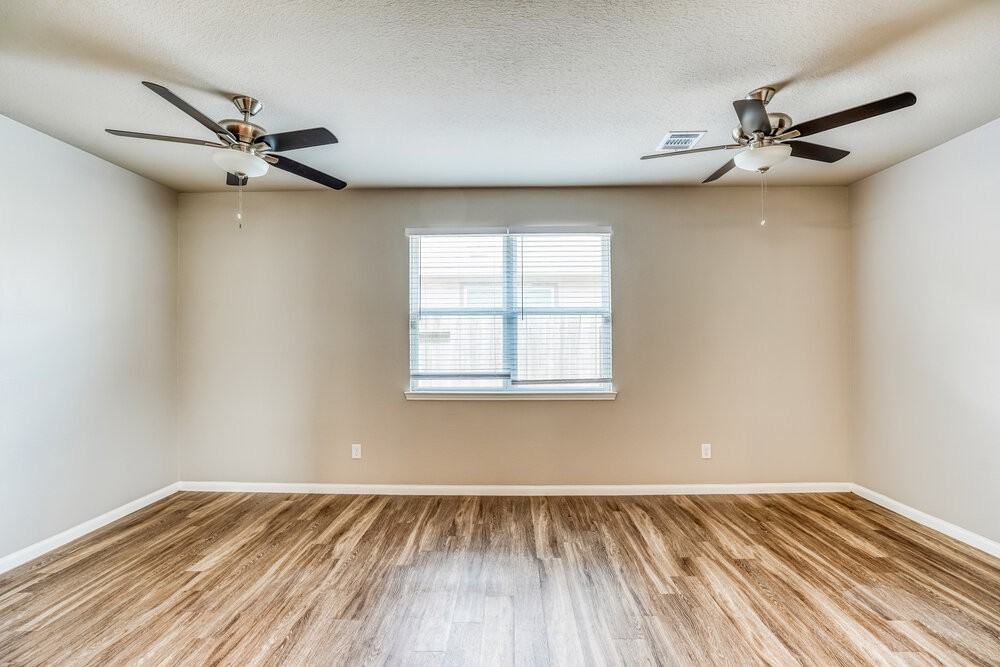 18606 Cooper Ravine Way - Photo 6 of 17