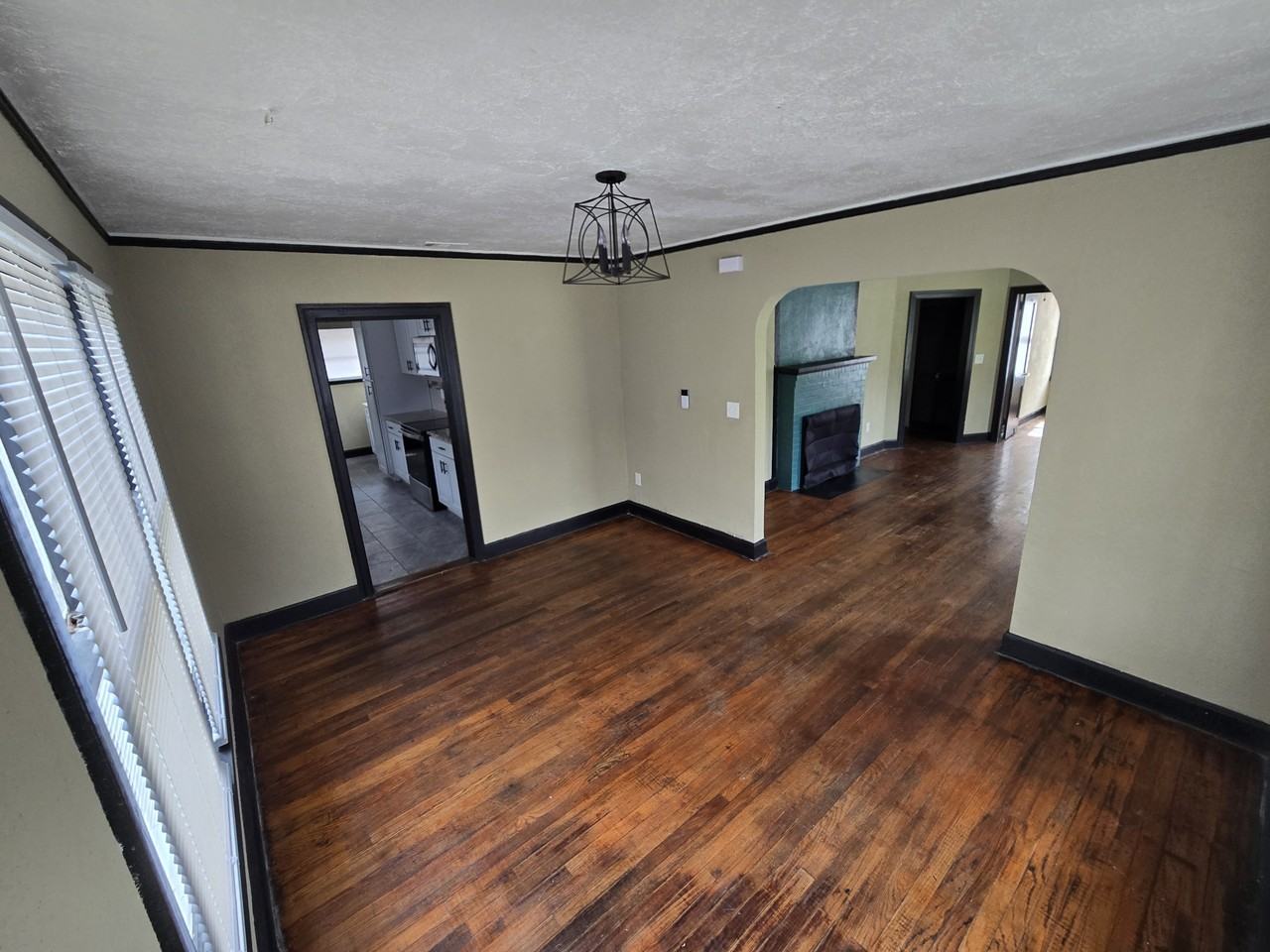 41 Tallulah Ave #1 - Photo 4 of 15