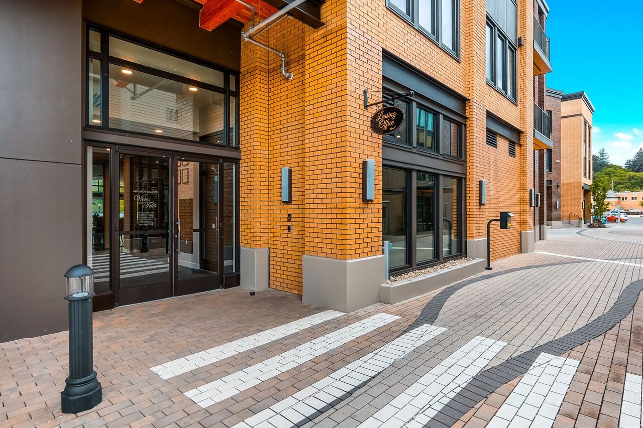 Views on Fifth - Photo 5 of 50