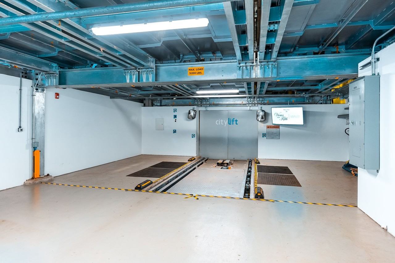 Views on Fifth - Photo 6 of 50