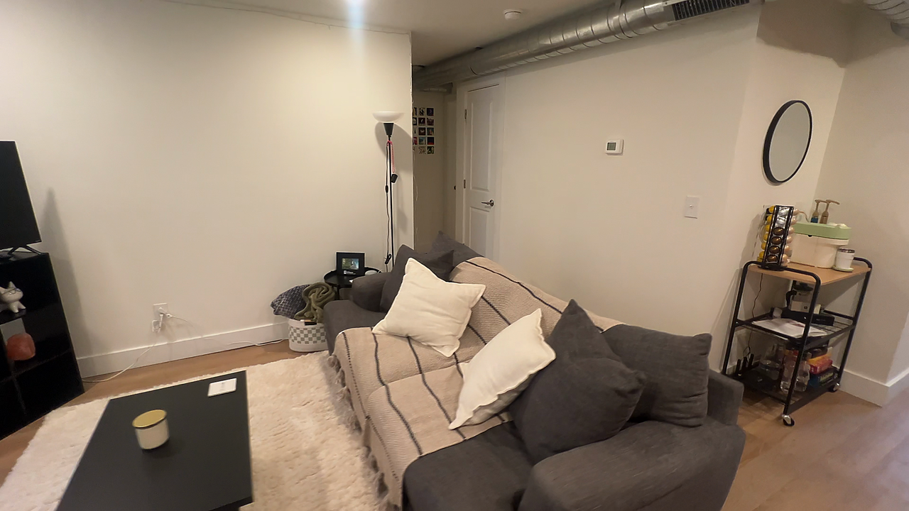 401 S Woodlawn - Photo 5 of 9