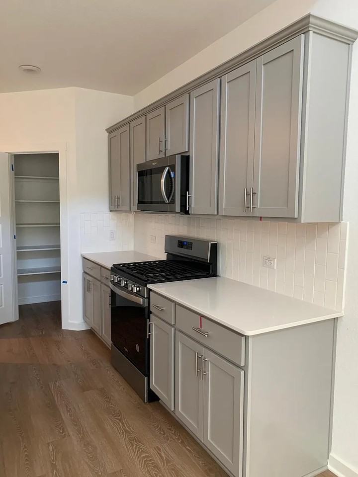 13608 Lubeck Dr - Photo 3 of 14