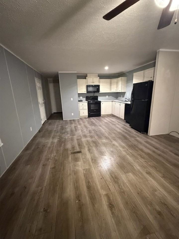 Casita Gardens - Photo 3 of 32