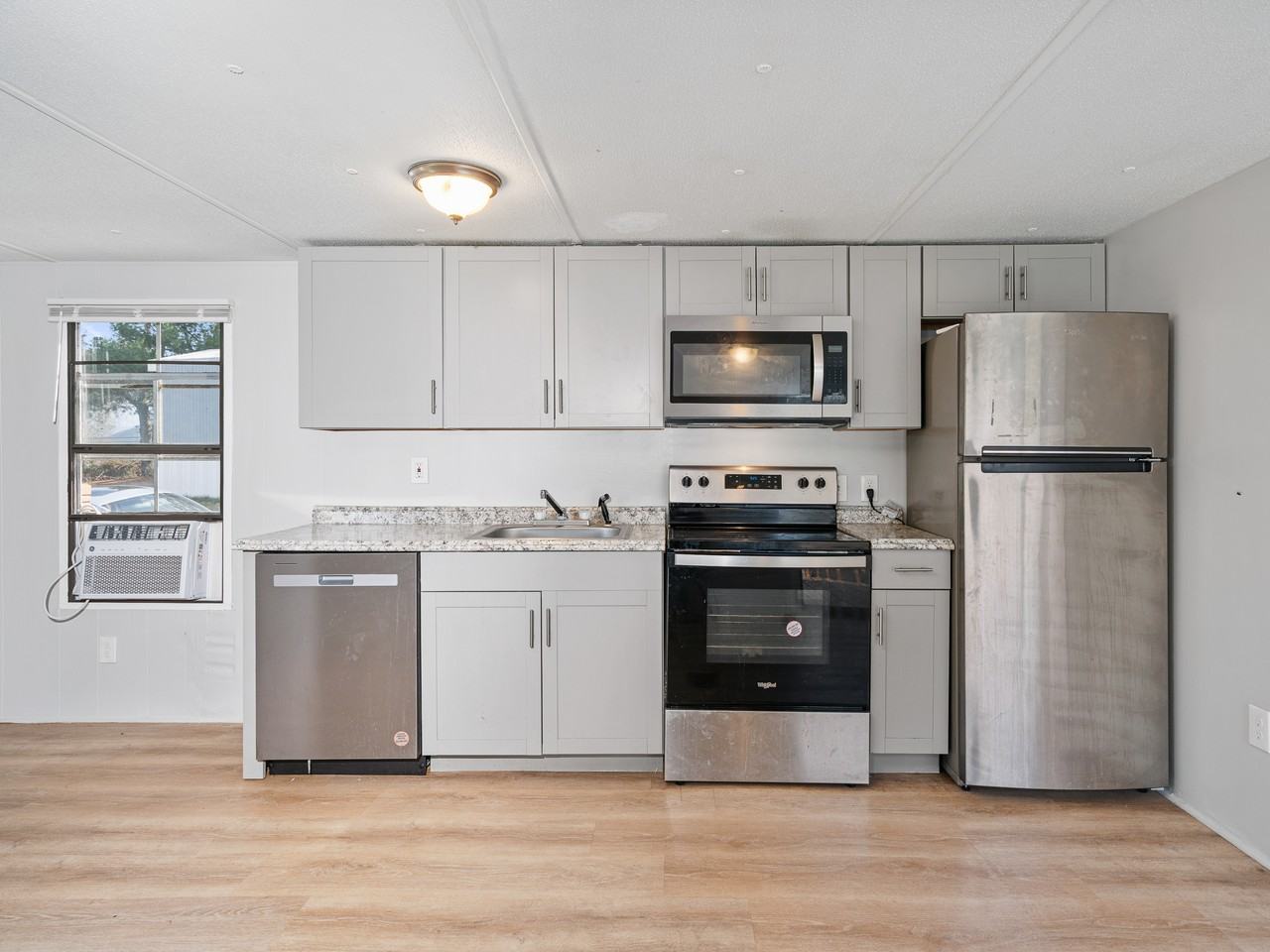 53 Cushion Pl #1 - Photo 5 of 12