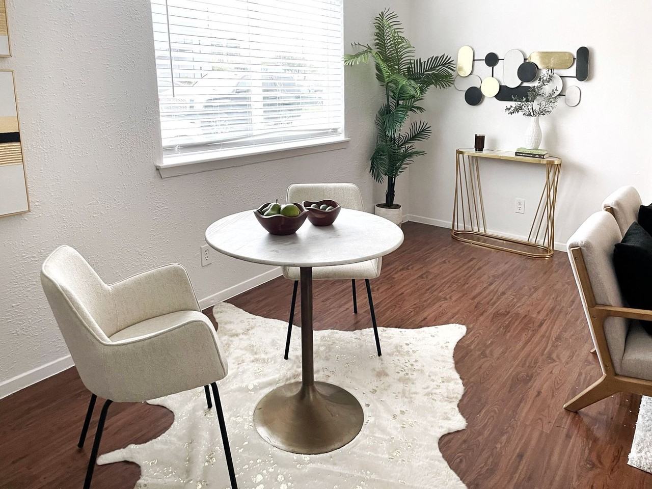 2707 Windswept Cv #202 - Photo 4 of 9