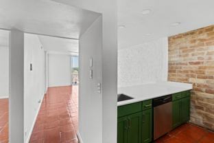 Four Oaks Apartments - Photo 1 of 1
