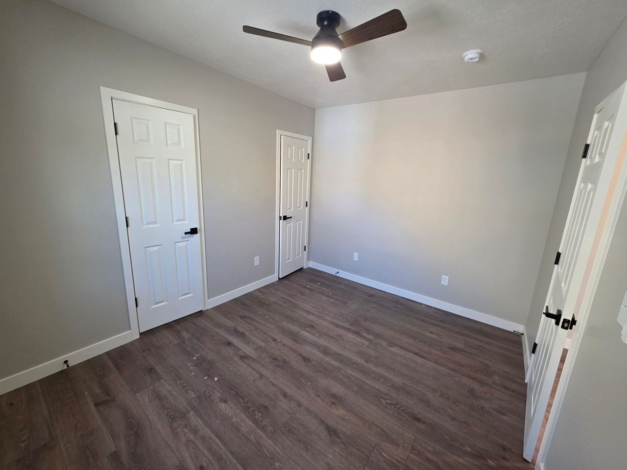 Newly Remodeled Apartments - Photo 7 of 9