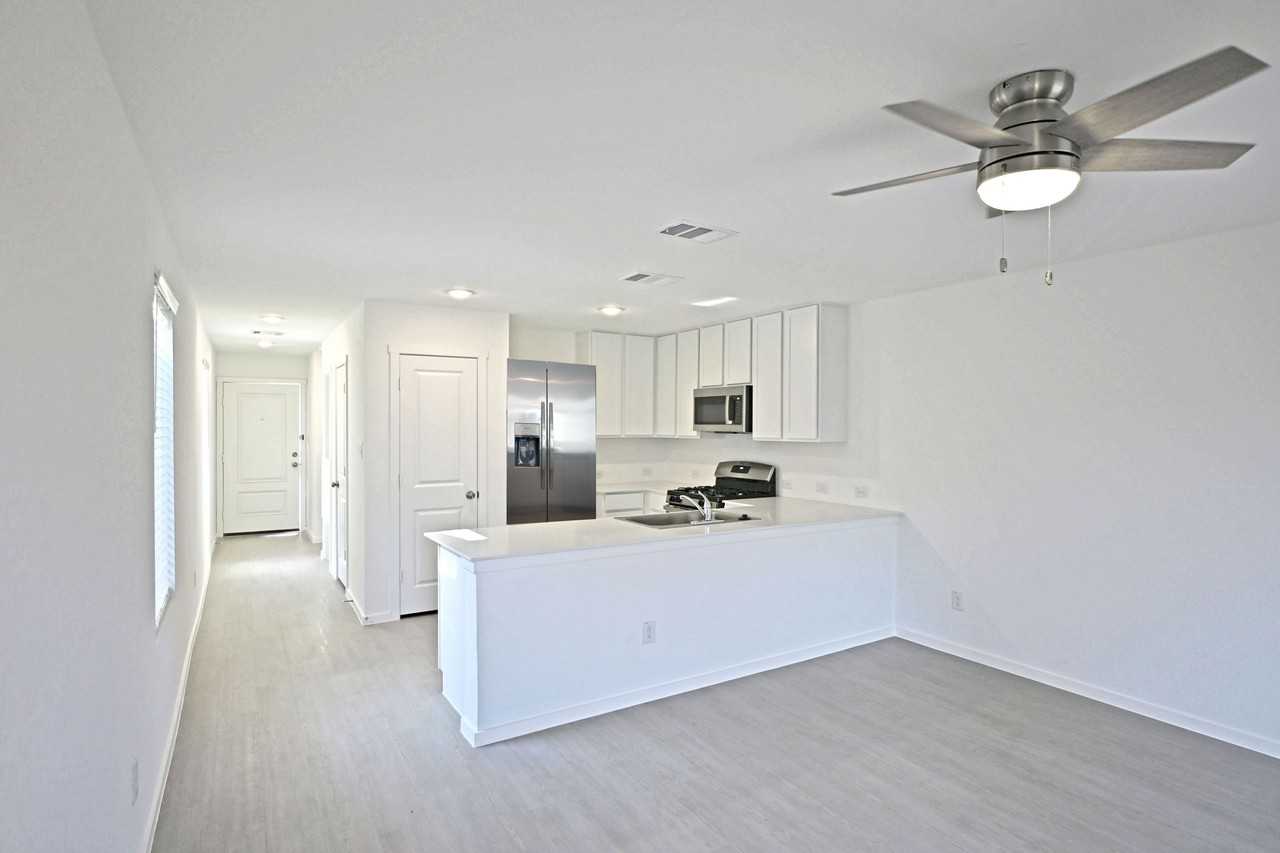 6718 Marble Rdg #1 - Photo 6 of 34