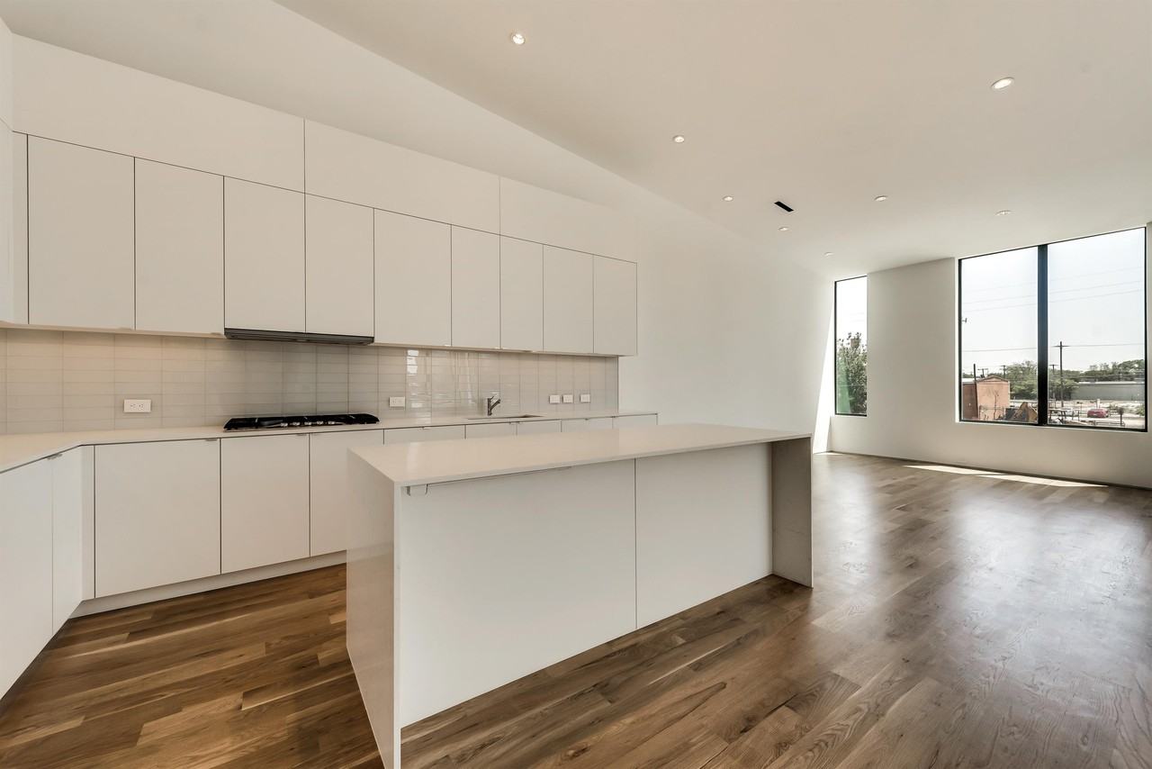 1504 Burlew St #4 - Photo 7 of 24