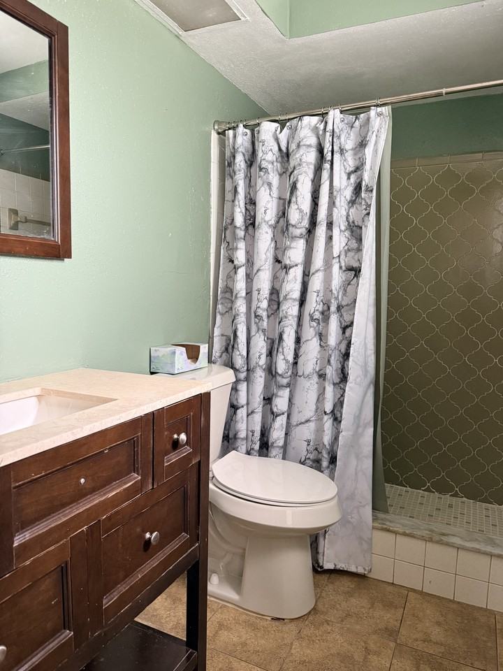 10836 Leeds Rd #1 - Photo 7 of 13