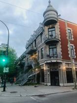 5240a Rue Saint-Denis - Photo 1 of 1