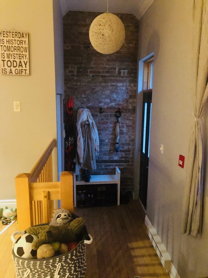 5240a Rue Saint-Denis - Photo 5 of 32