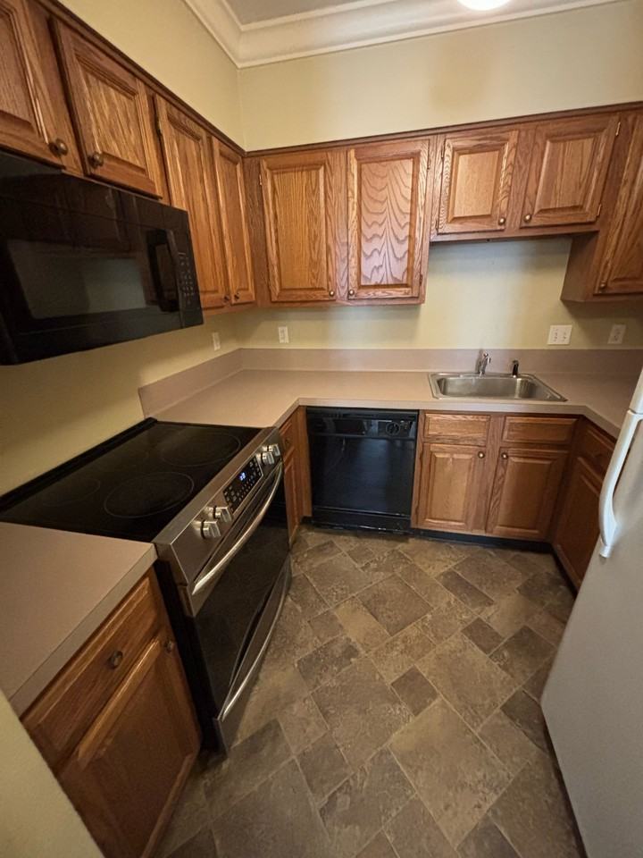 1618 Philip St #1618 - Photo 7 of 22