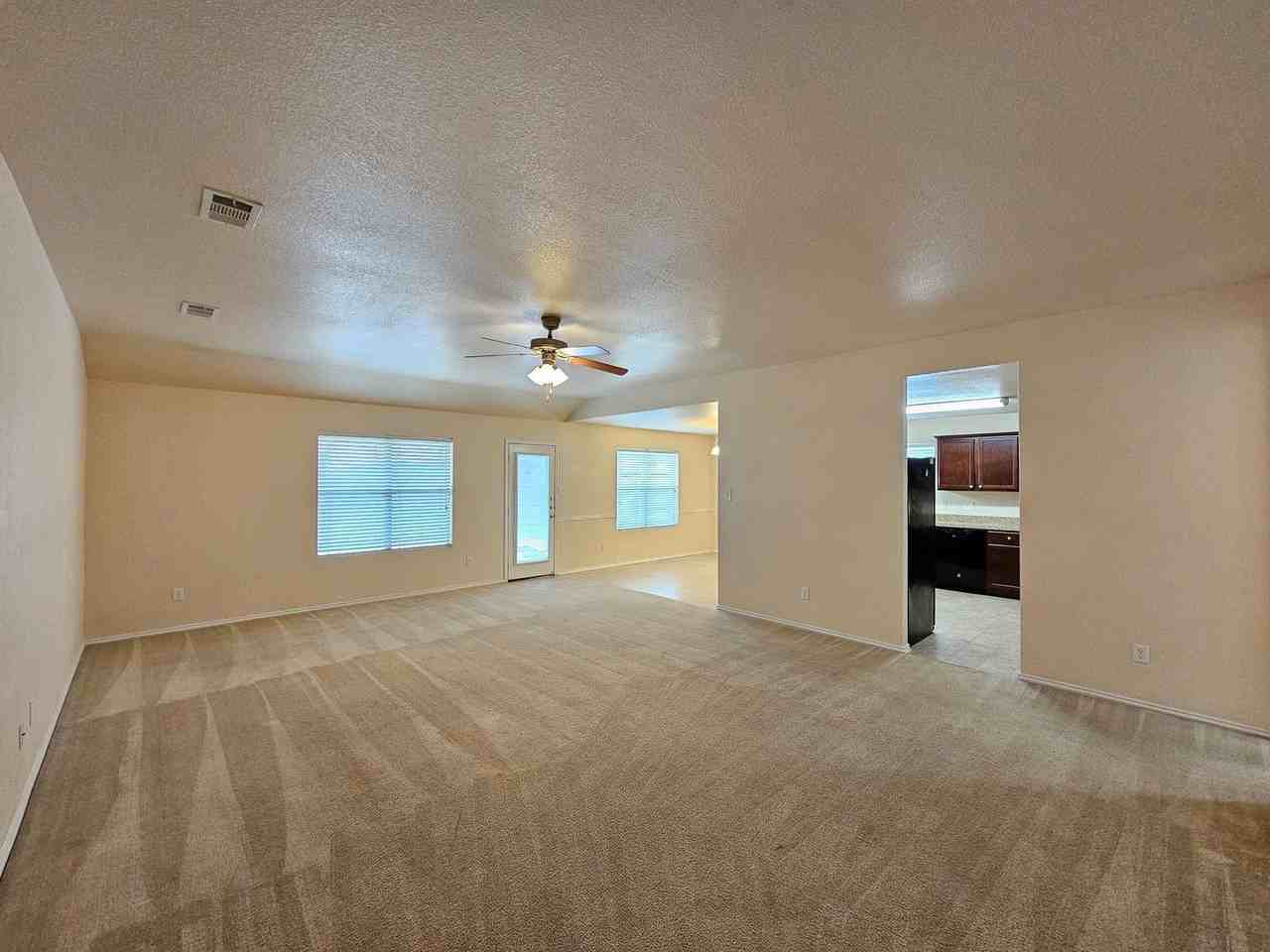 2102 Coy Dr - Photo 2 of 26