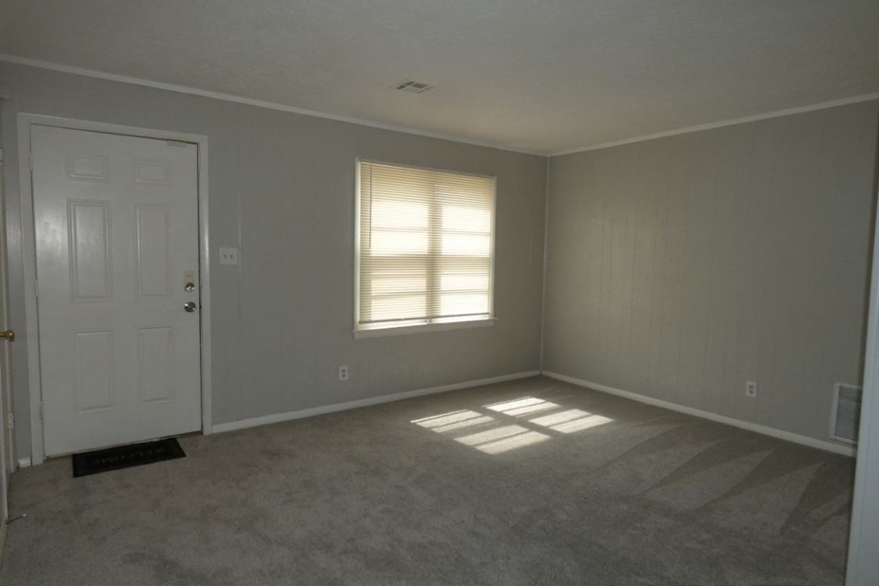 1509 Nw Williams Ave - Photo 3 of 17