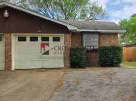 featured image of 115 Queens Ct