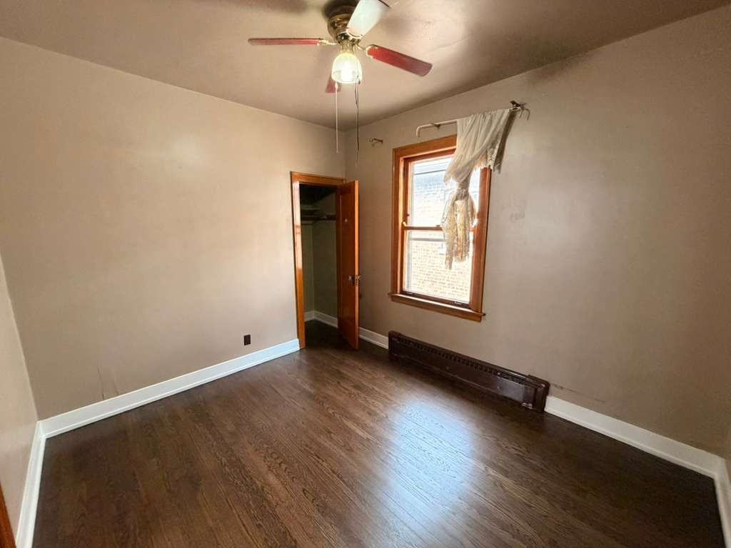3025 West 54th Place - Bedroom 1 - Photo 6 of 12