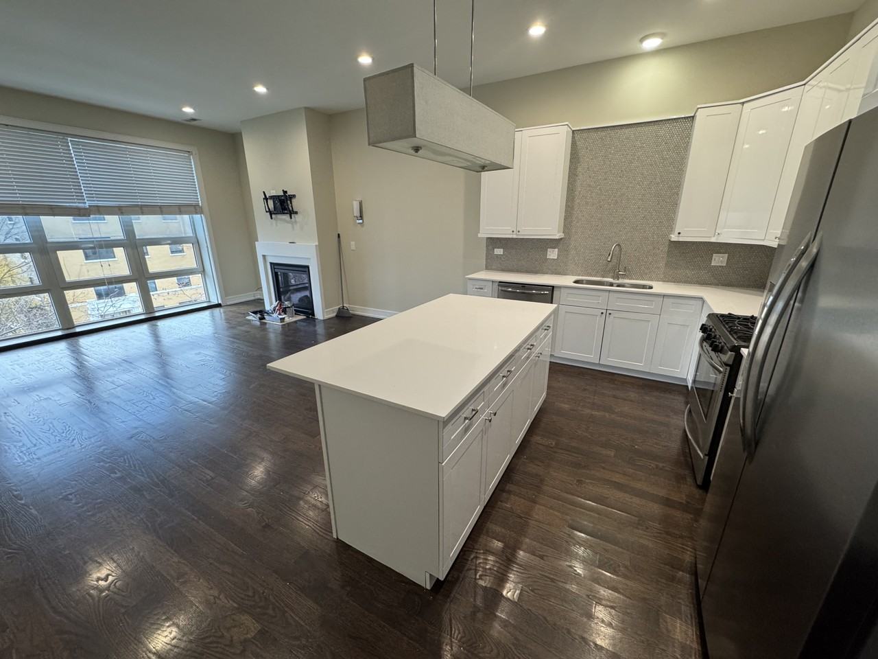 1701 North Kedzie AvenueUnit 1N #1701-1N - Photo 2 of 10