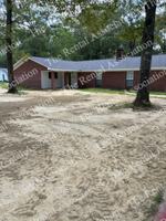 featured image of 396 Rowland Rd #1