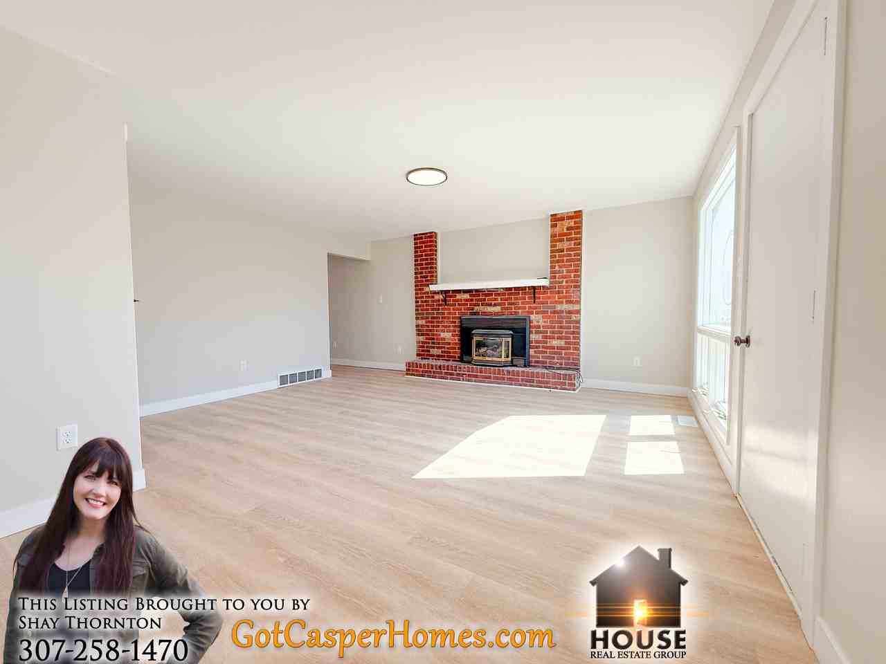 2414 E 9th St #1 - Photo 2 of 11