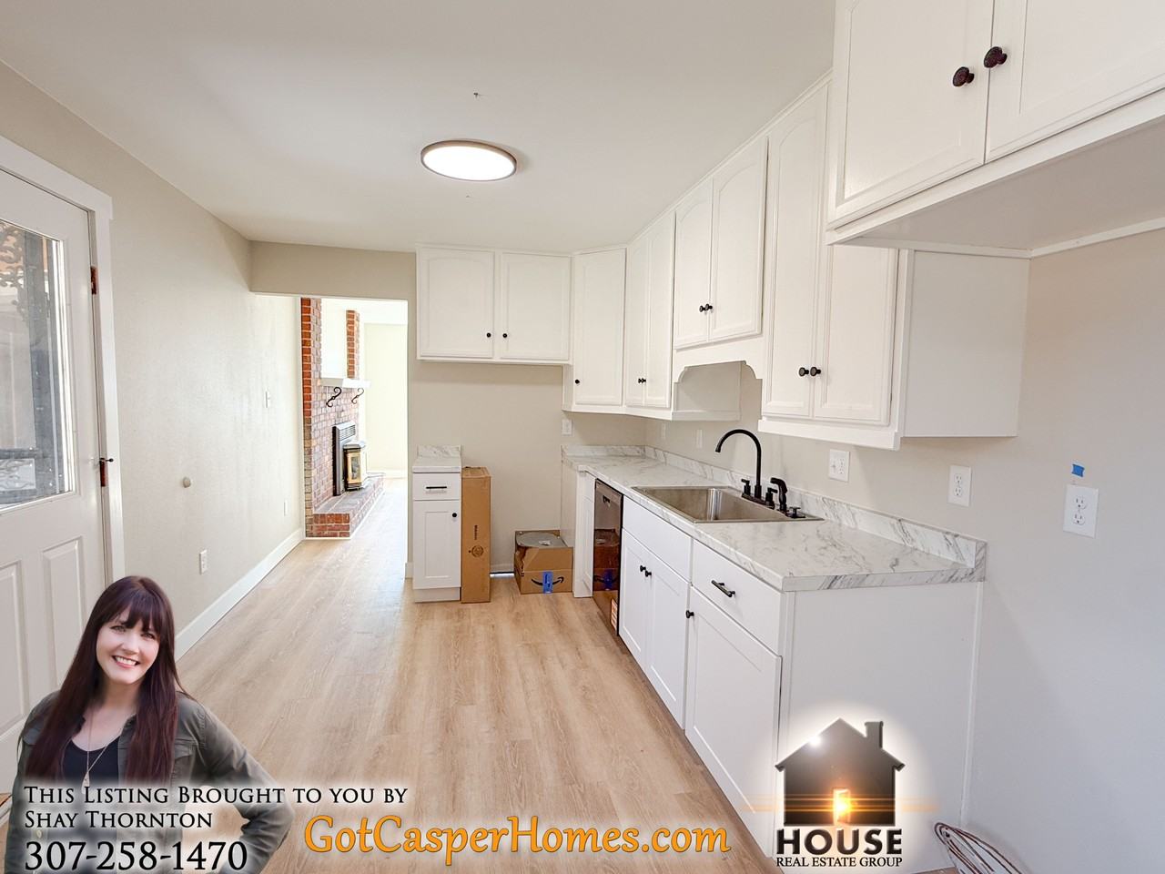 2414 E 9th St #1 - Photo 4 of 11