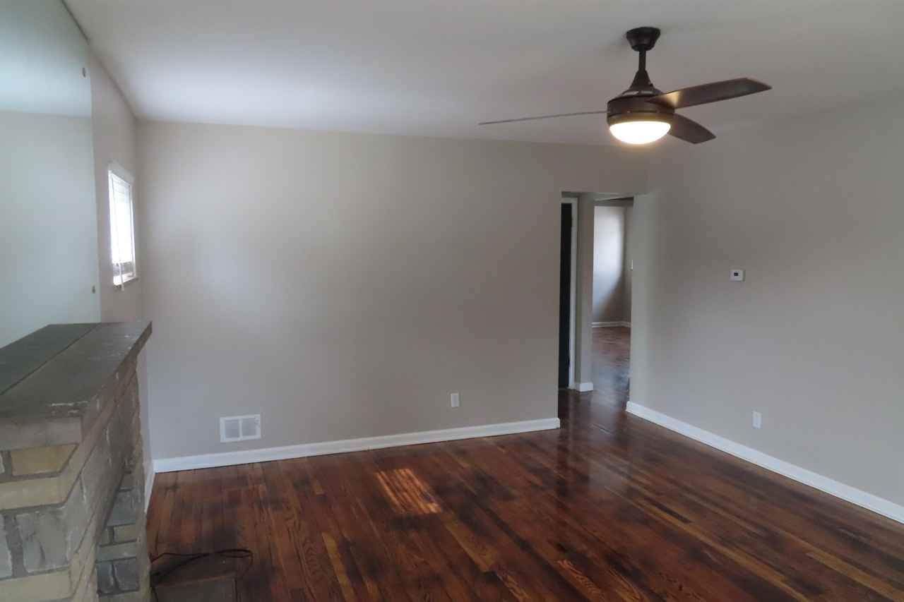 1121 Fairwood Ave #1121 - Photo 5 of 37