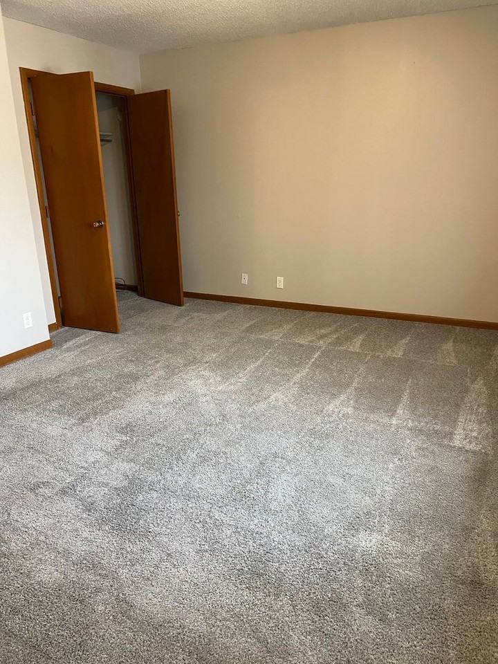 Southpoint Apartments - Photo 2 of 20
