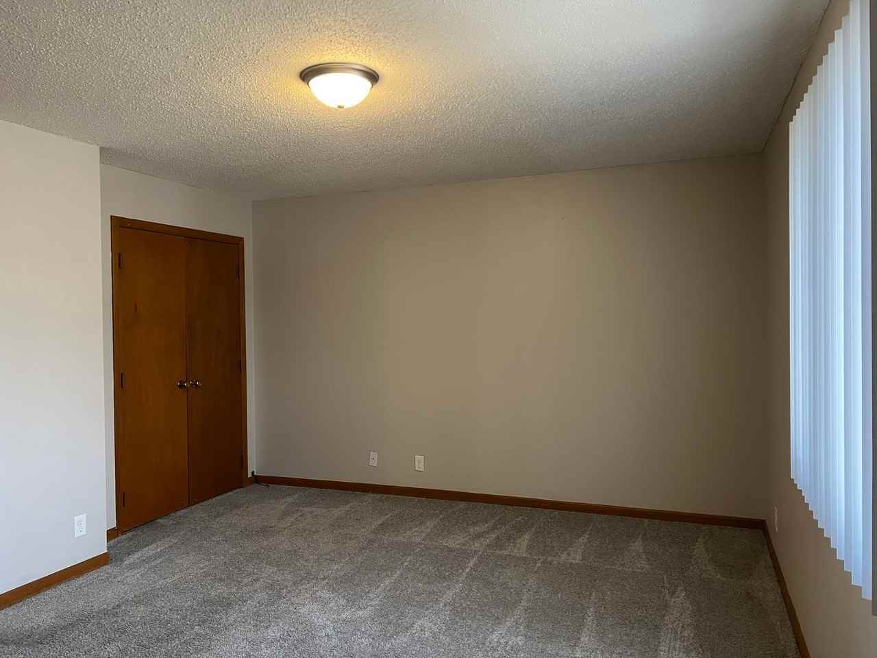 Southpoint Apartments - Photo 5 of 20