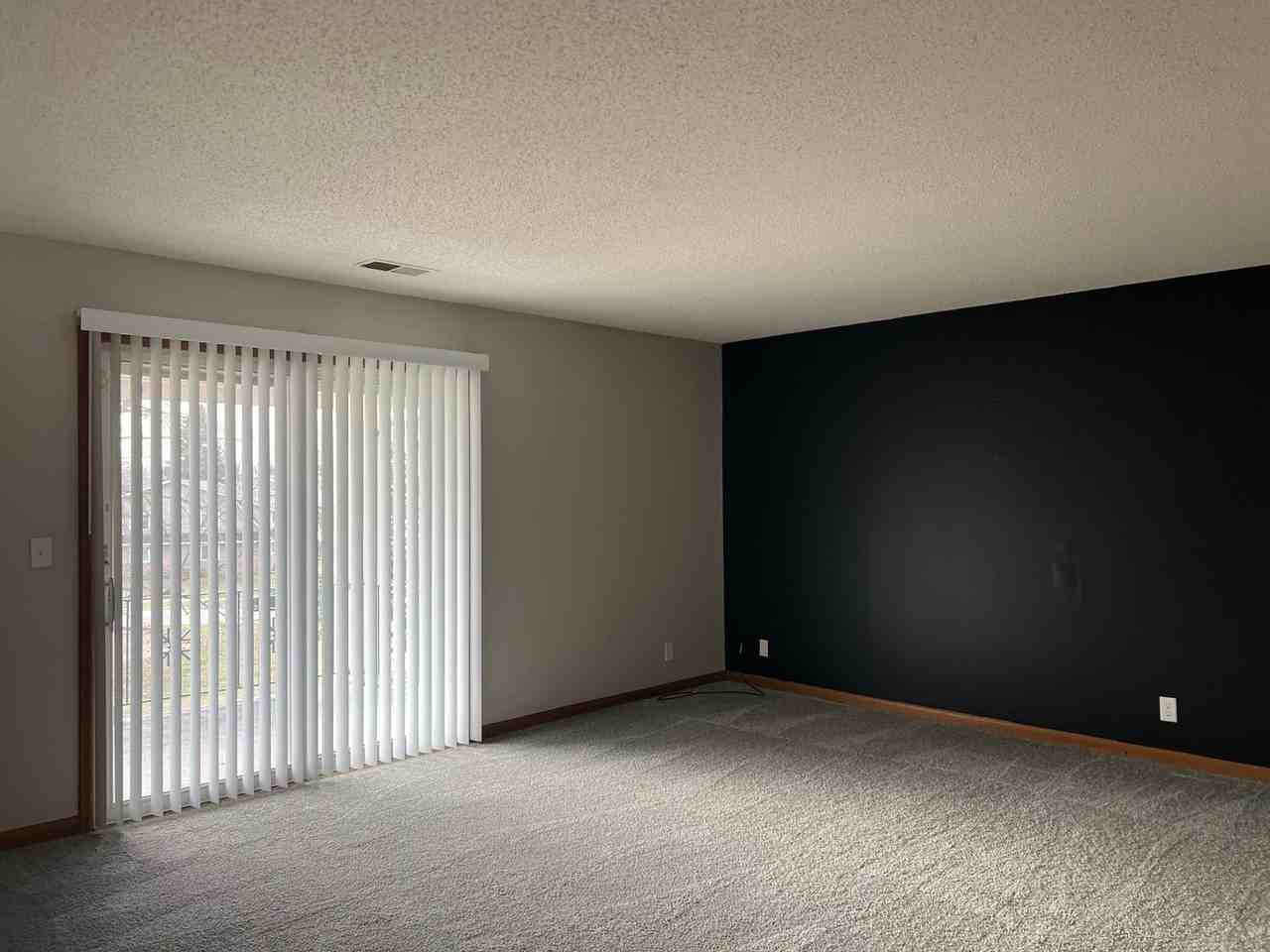 Southpoint Apartments - Photo 7 of 20
