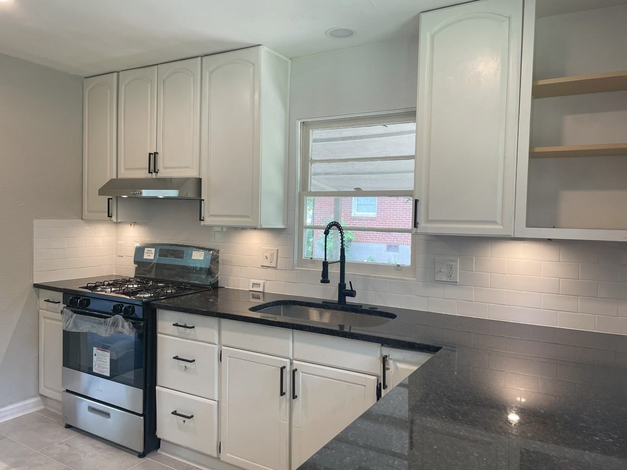 2225 Old Spring Rd Se #1 - Photo 4 of 23