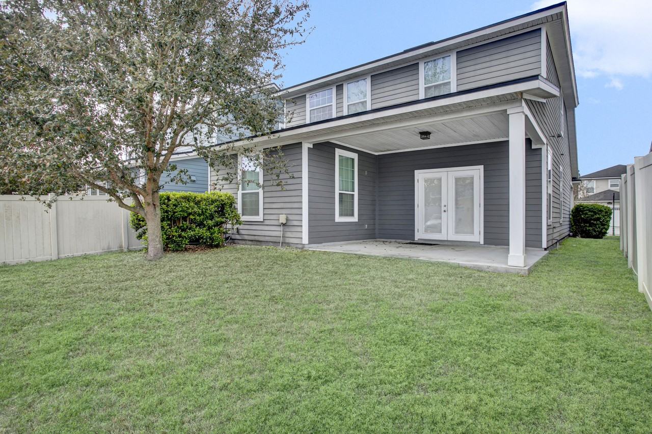 516 Meldrum Ln #1 - Photo 4 of 50