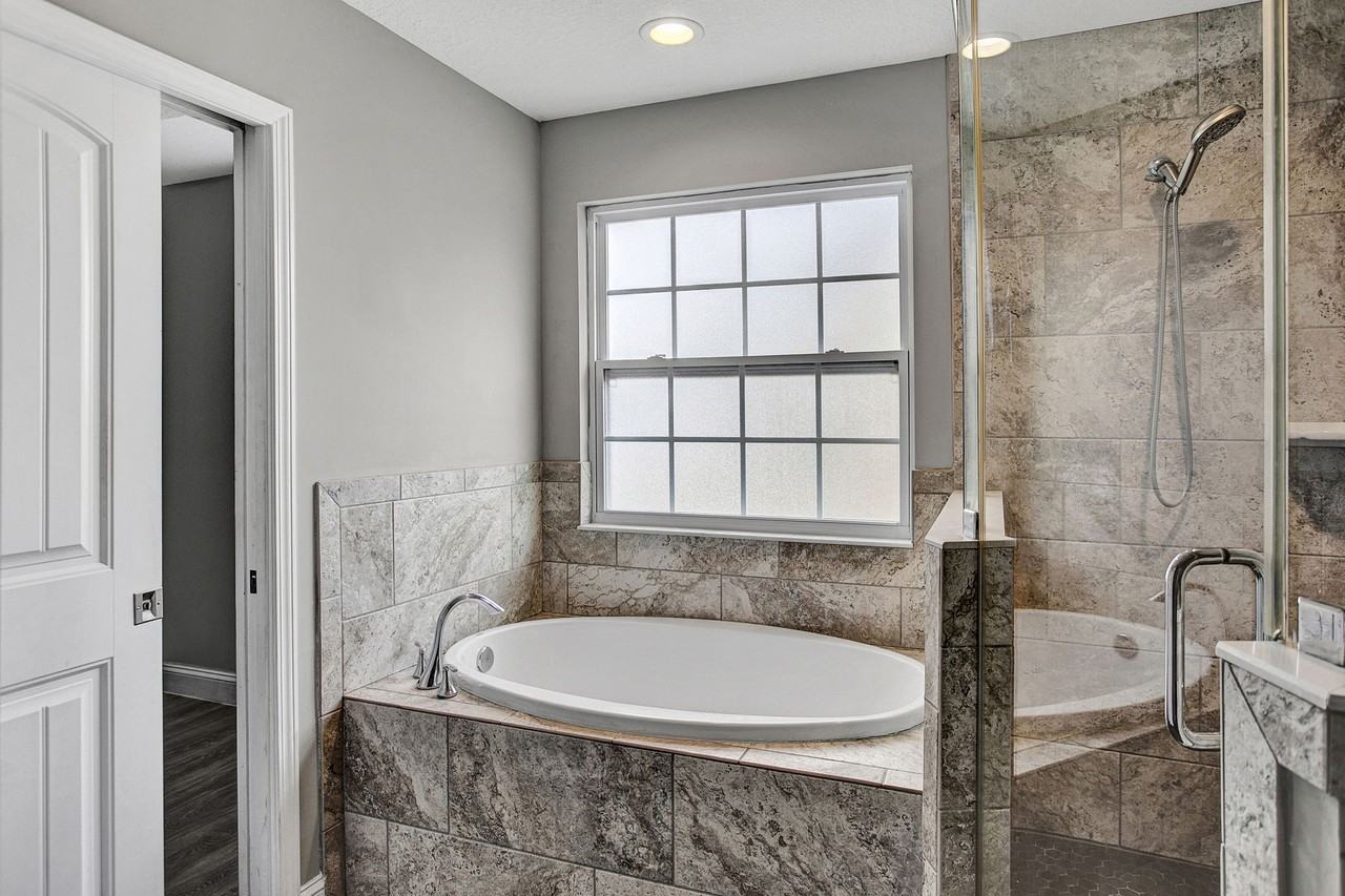 516 Meldrum Ln #1 - Photo 6 of 50