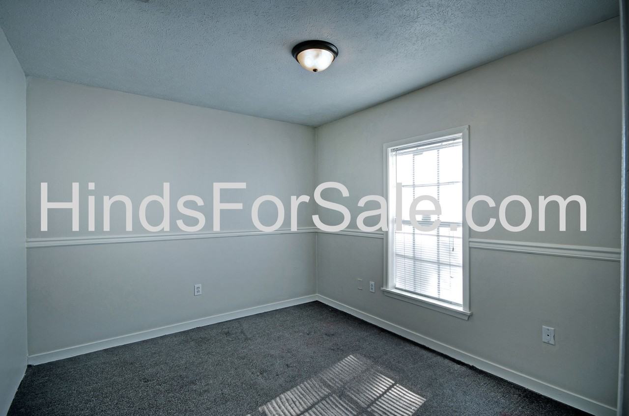 105 Cross Tree Circle - Photo 2 of 18