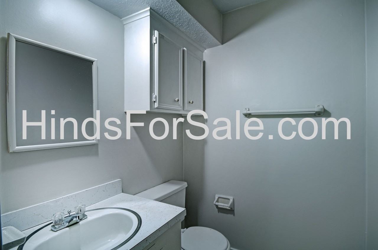 105 Cross Tree Circle - Photo 5 of 18