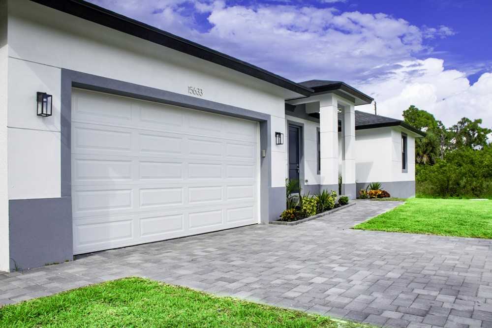 15633 Lakeland Cir #1 - Photo 4 of 27