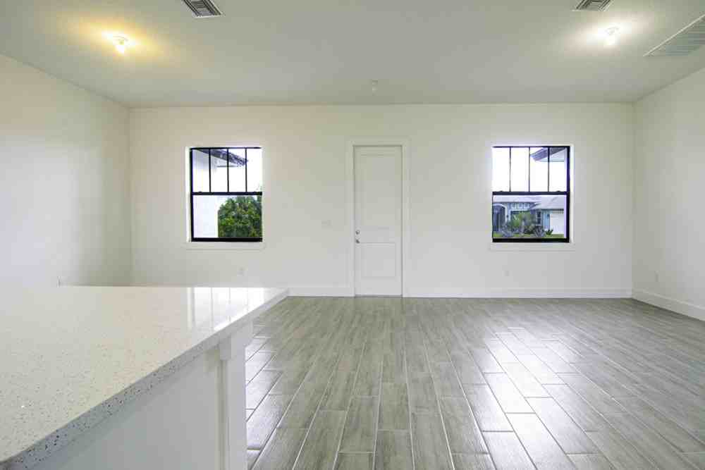 15633 Lakeland Cir #1 - Photo 7 of 27