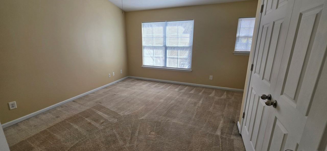 5585 Farm House Trl - Photo 3 of 13