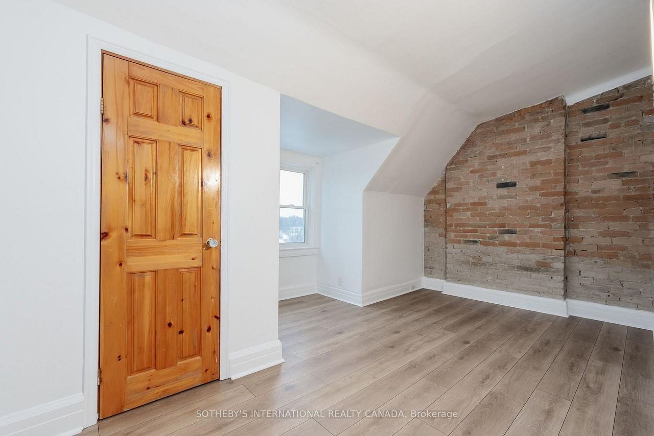15 Indian Road Crescent - Photo 2 of 24