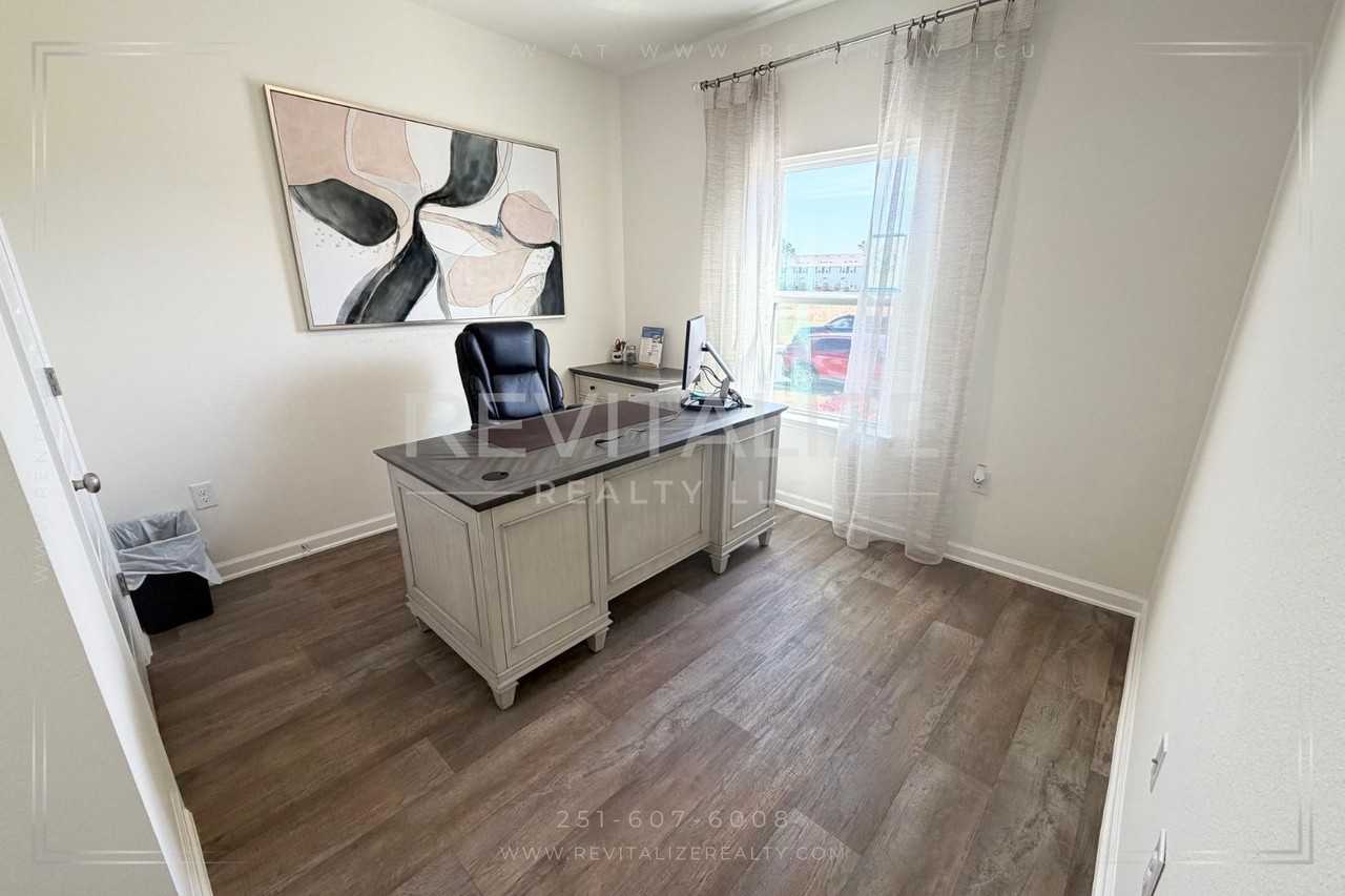 32552 Revere Dr - Photo 5 of 50