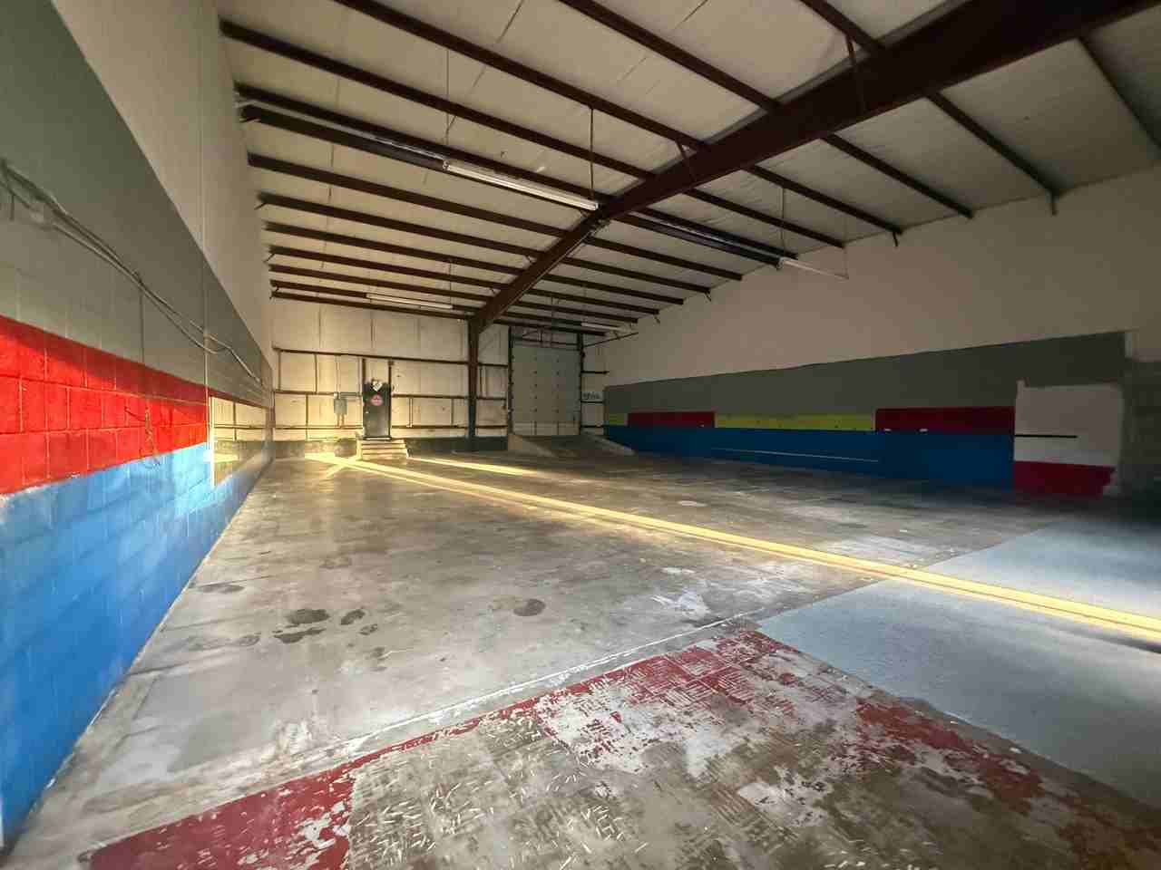 4200 N 22nd St #D4 - Photo 3 of 9