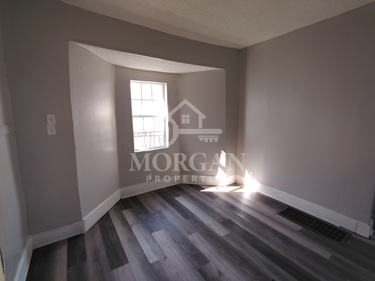 921 College Dr #1 - Photo 3 of 9