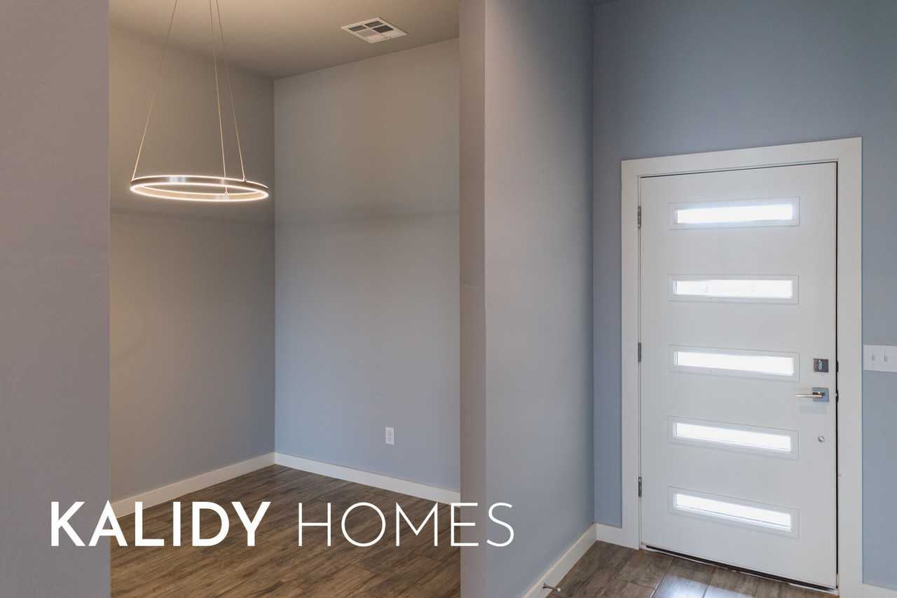 504 Remington Ave #1 - Photo 7 of 50