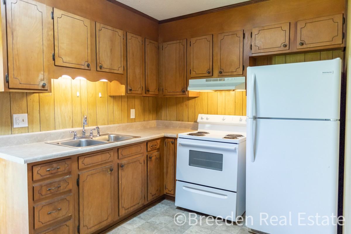 124 Polly St #B - Photo 2 of 13