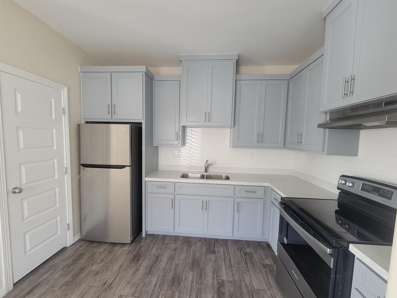 810 S Missouri St #2 - Photo 5 of 10