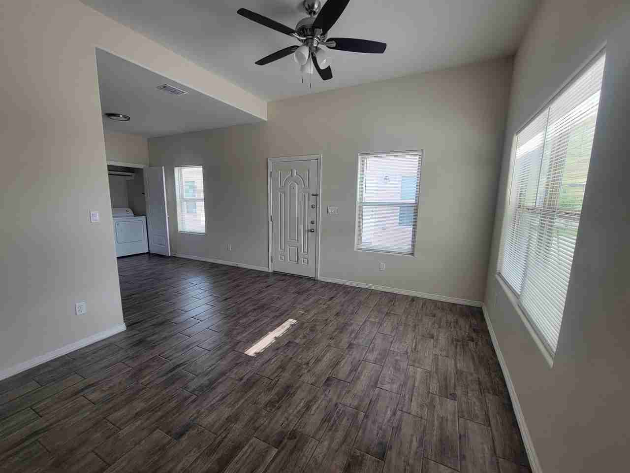 810 S Missouri St #2 - Photo 6 of 10