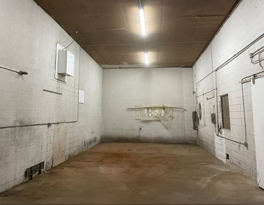 1323 Everest Ave #2 - Photo 3 of 4